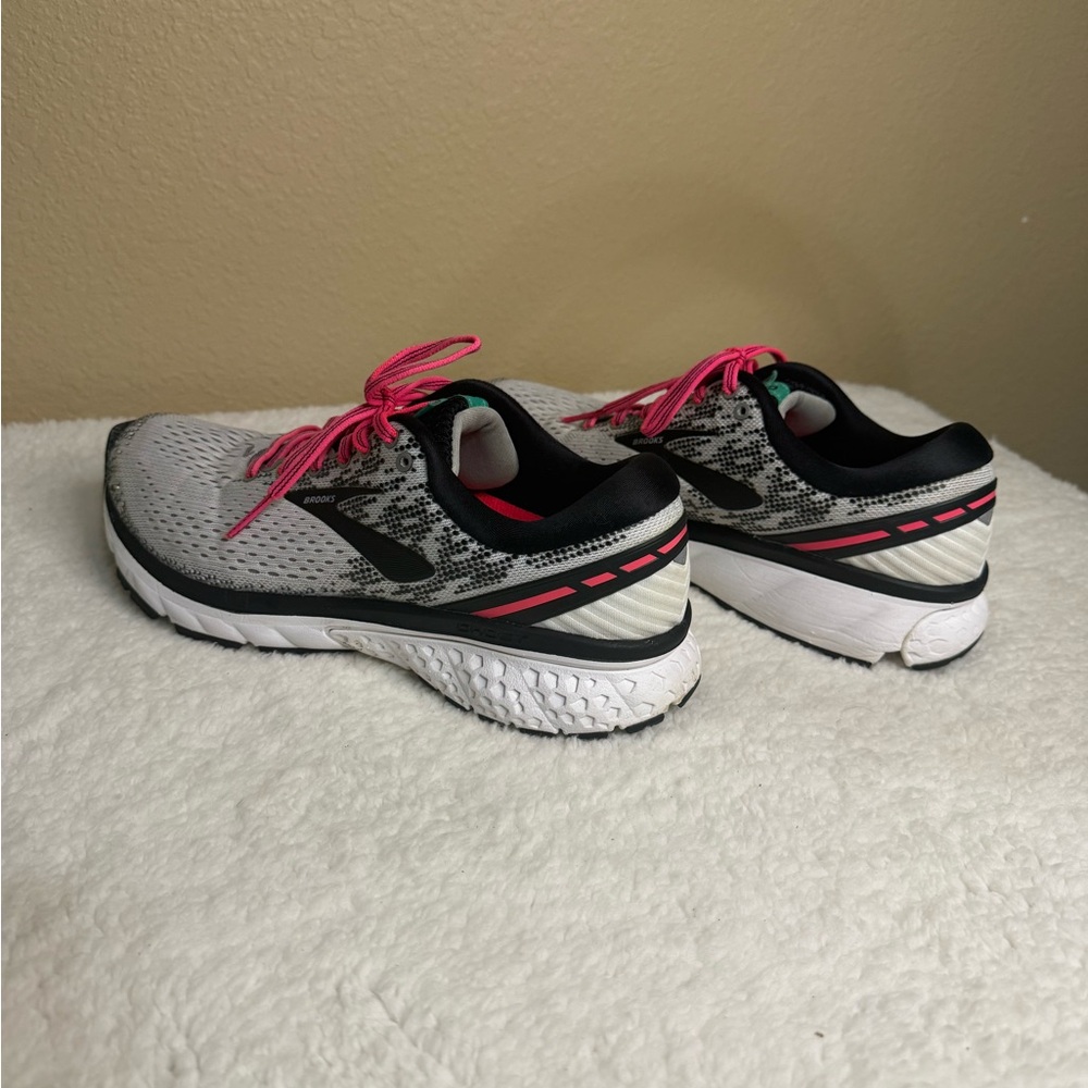 Brooks Women's Athletic Shoes - White, Pink, and Black - Picture 11 of 14